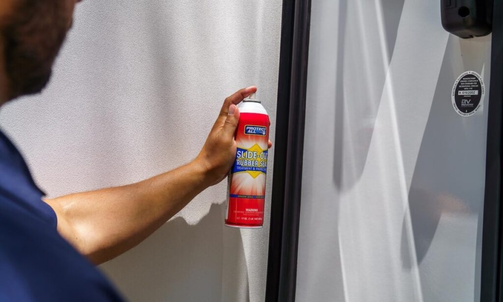 Acondicionamiento de juntas de sala deslizante para limpieza de primavera de vehículos recreativos