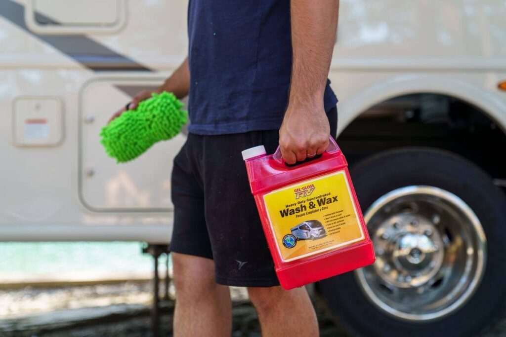how to clean rv exterior