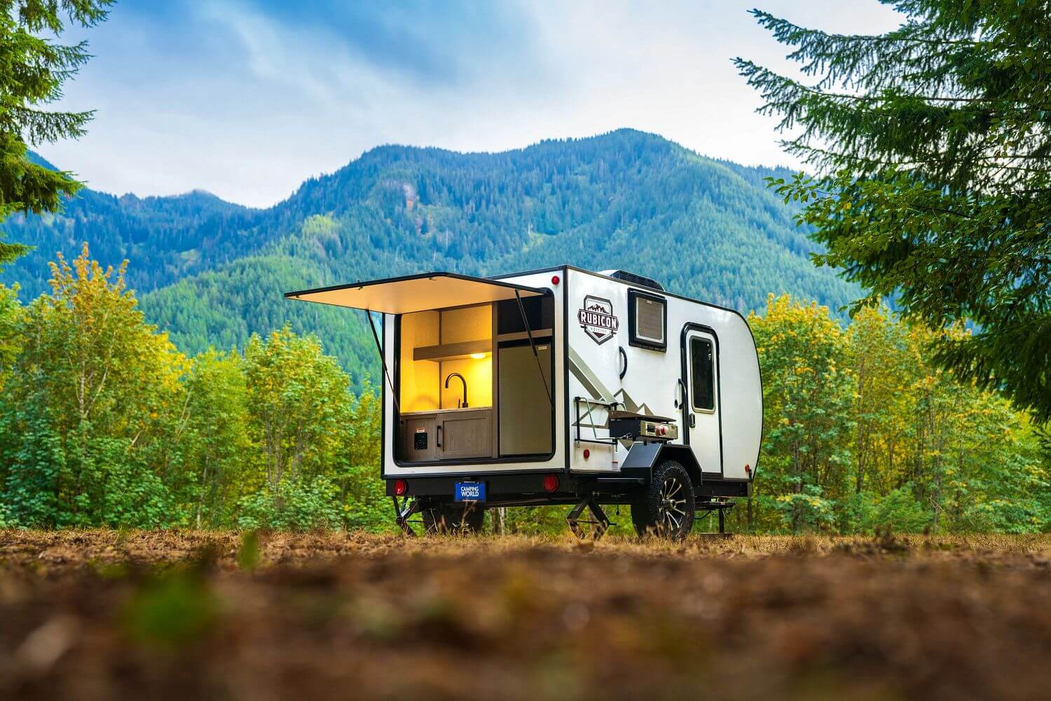 15 Best Small Campers: Ultimate Buying Guide Camping World RV Sales