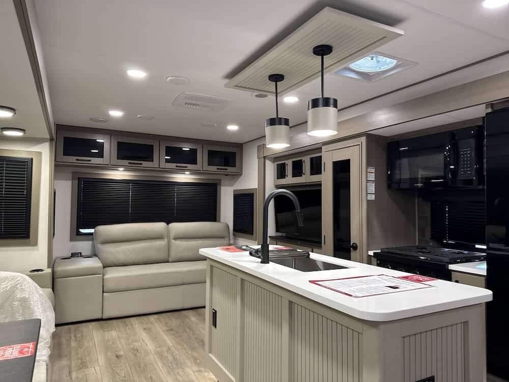 2026_grand_design_reflection_345rlts_rv819114_impel-capture_close-up_wide-interior-living