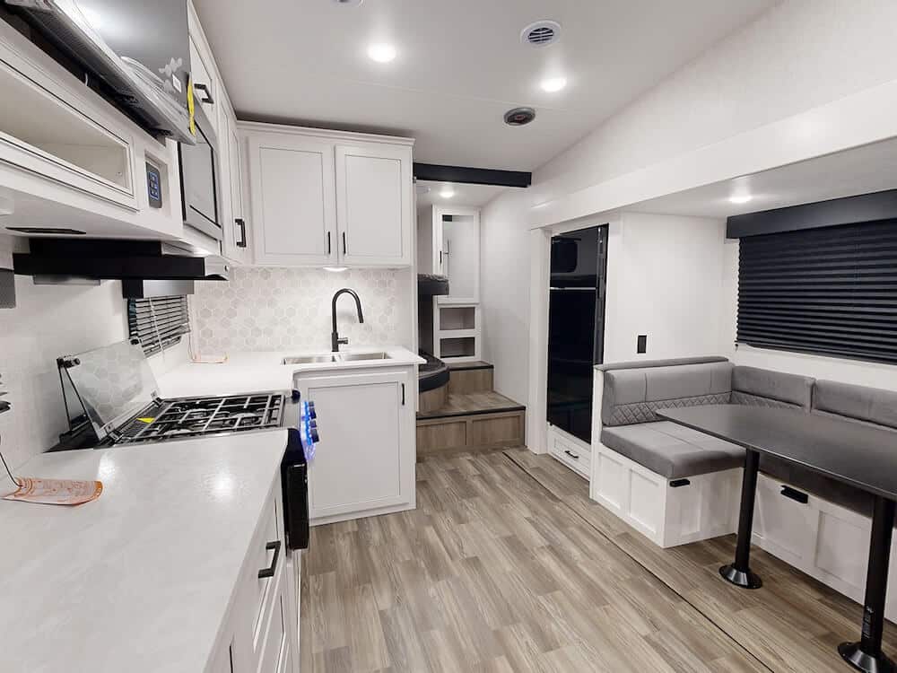 Jayco-Eagle-SLE-28BHU-wideliving