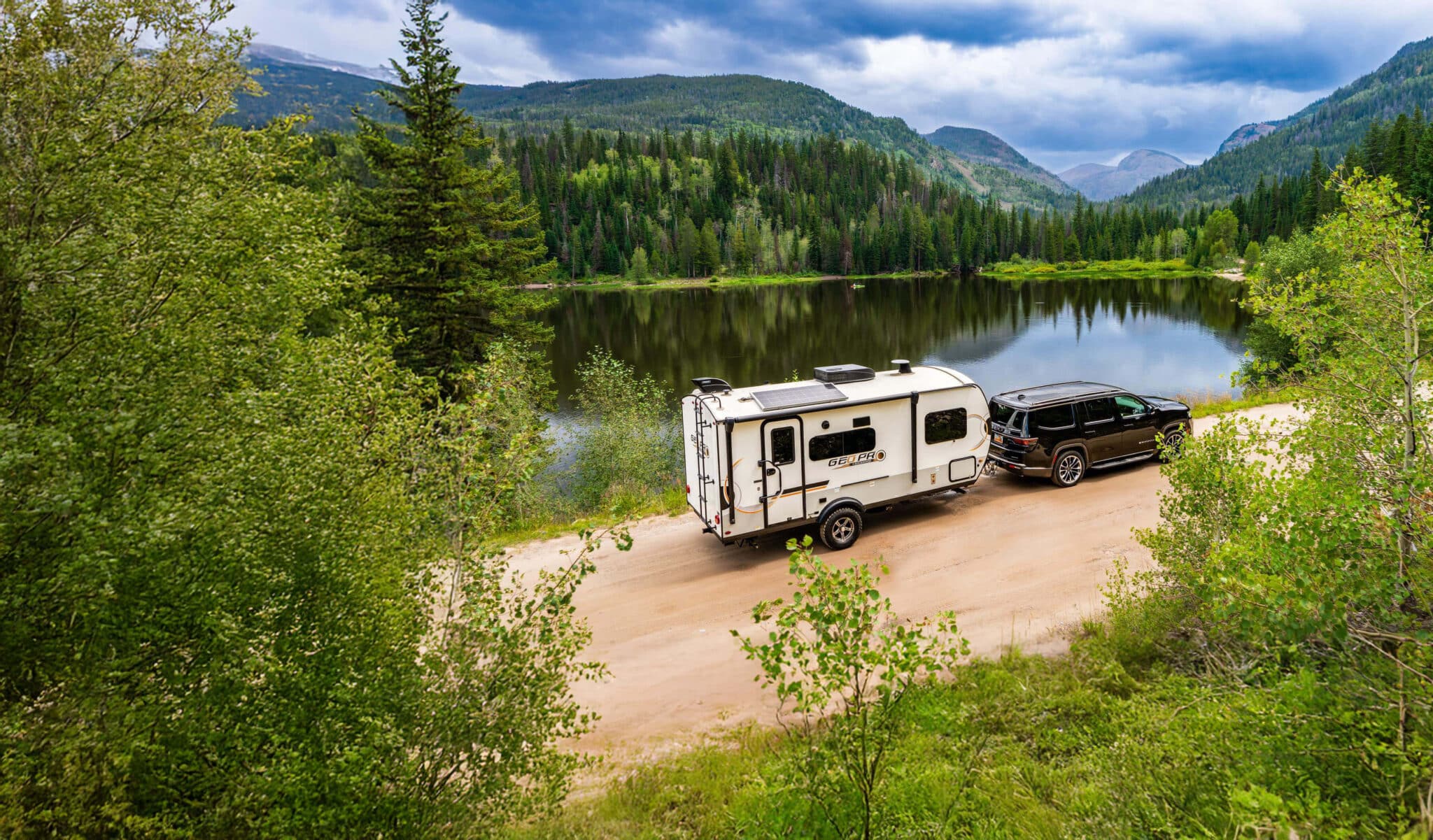 featured-smallest travel trailer with bathroom