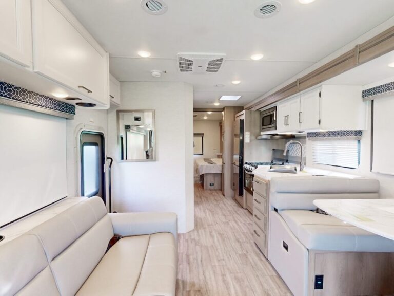 What Is the Best RV for Beginners? | Camping World Blog