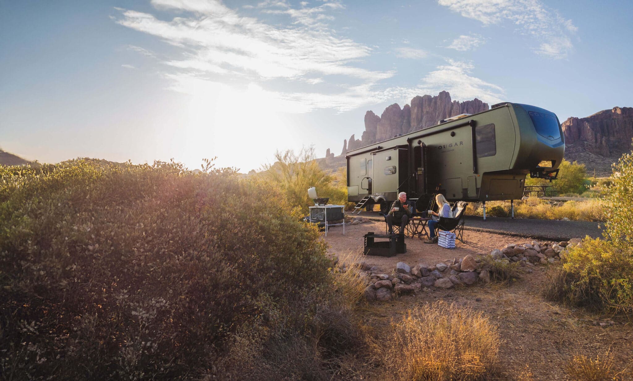 featured 320RDS Cougar Hero Edition Keystone Exterior Lifestyle