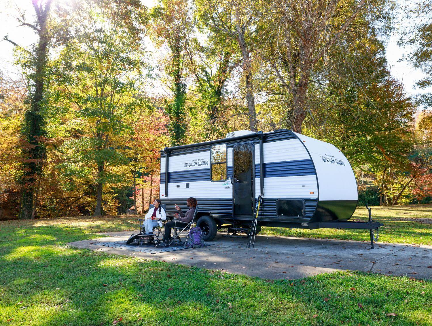 featured-all-electric-travel-trailer-campers-02-2025