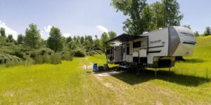 featured 5th wheel with washer and dryer