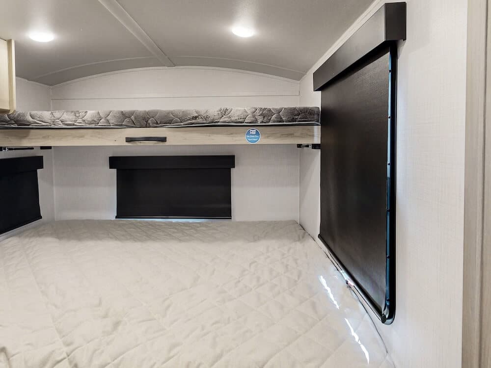 Forest-River-Rockwood-Geo-Pro-20FK-2025-bedroom