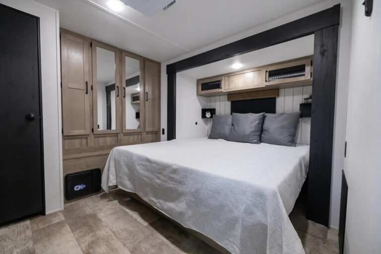 Largest Travel Trailer RVs in 2025