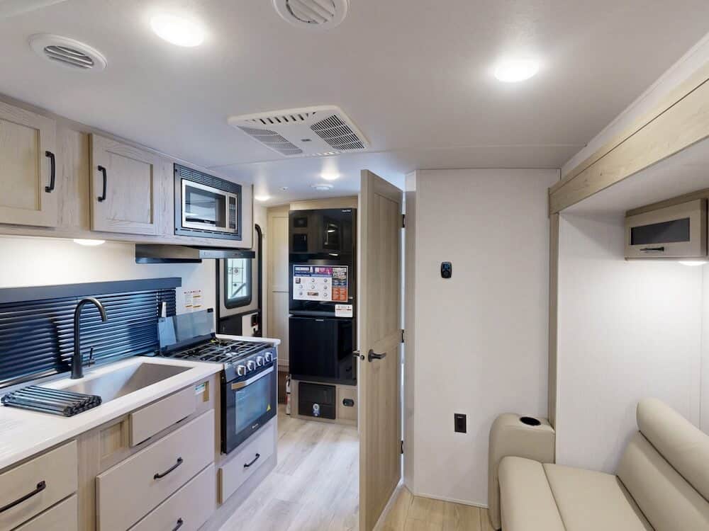 Forest-River-Rockwood-Mini-Lite-2109S-2025-wideinteriorliving