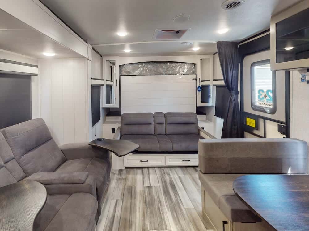 Jayco-Jay-Feather-21MML-2025-bedroom