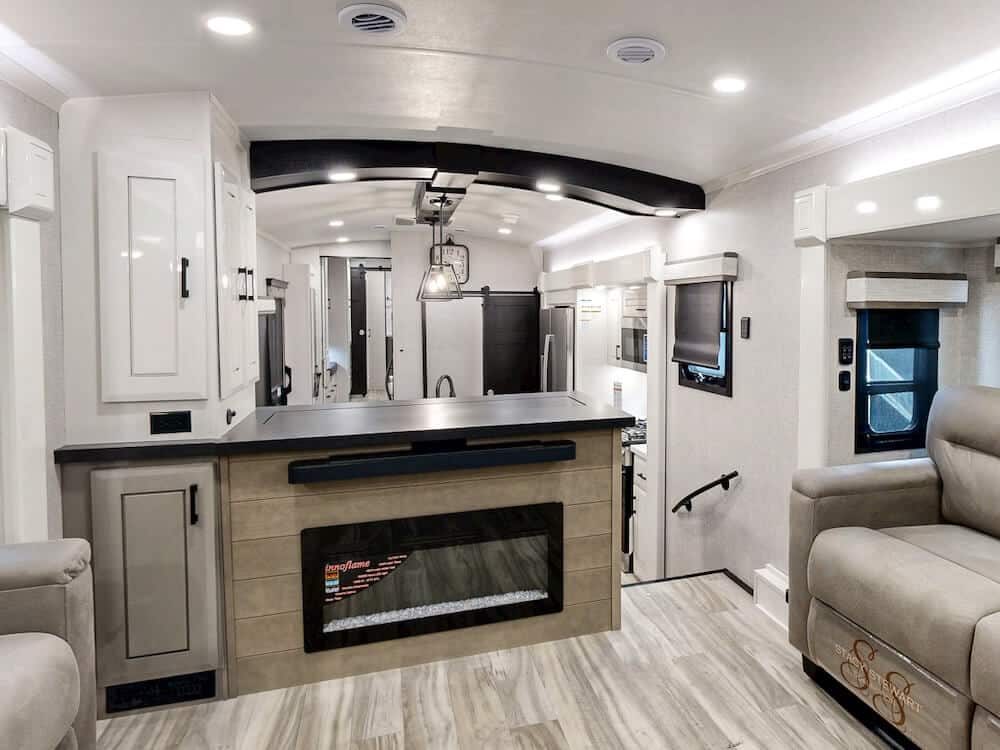 Jayco-Pinnacle-38FLGS-2025-extraimage1