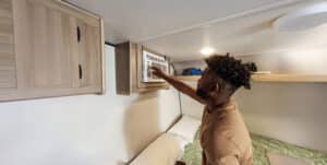 featured-rv-air-conditioner-troubleshooting-07-2025