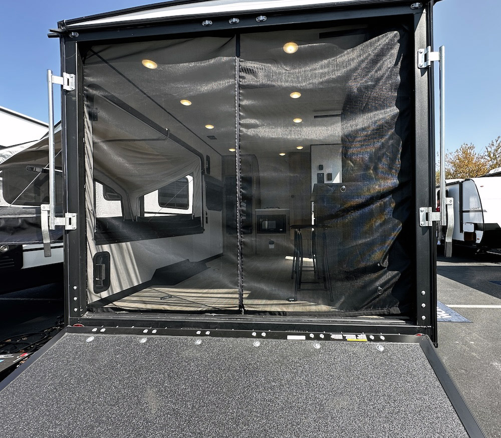 13T load ramp
