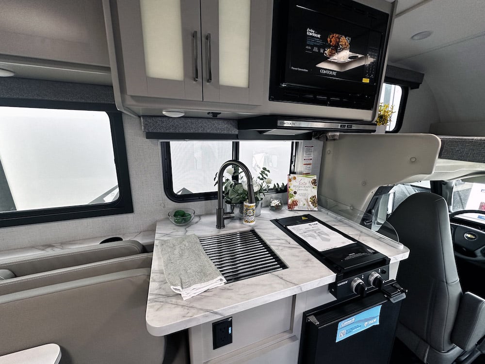19cx kitchen