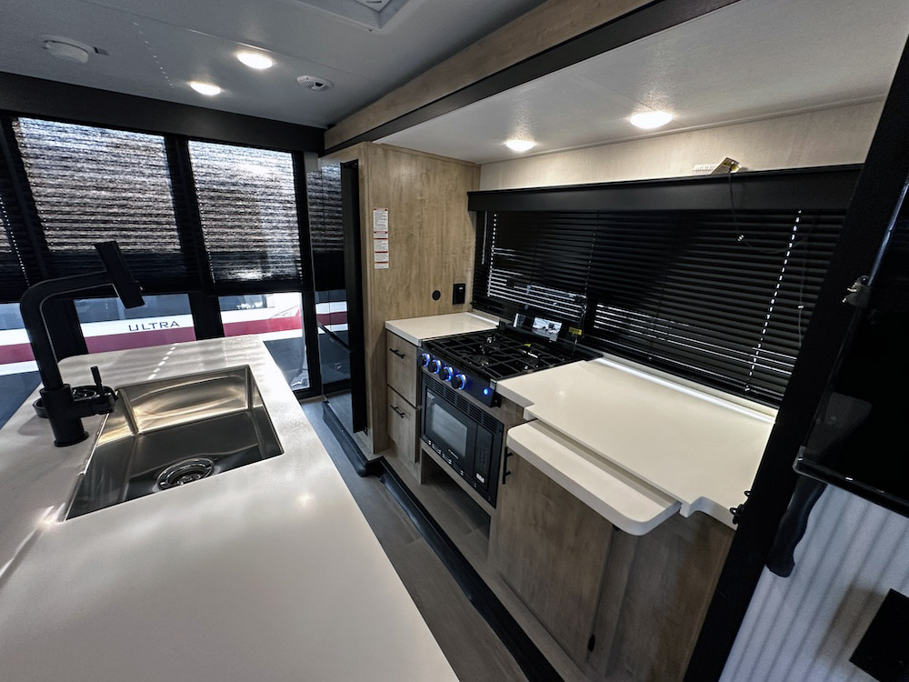 25JT kitchen