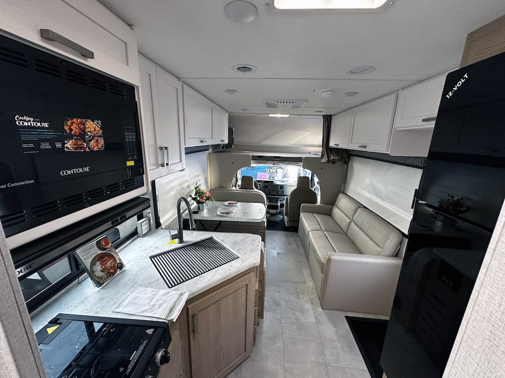 28hzf living area