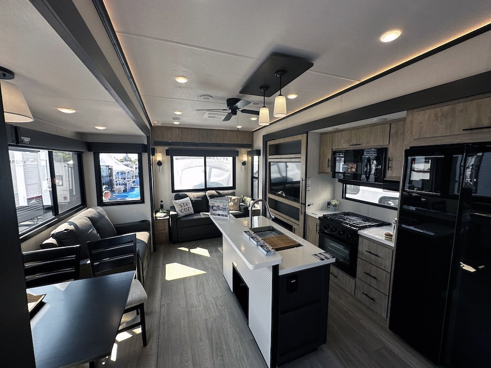 36RF living area