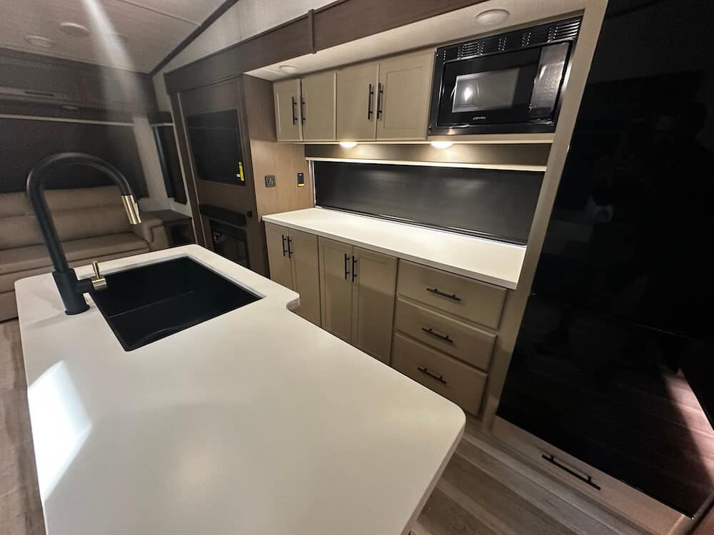 28RLI prep space