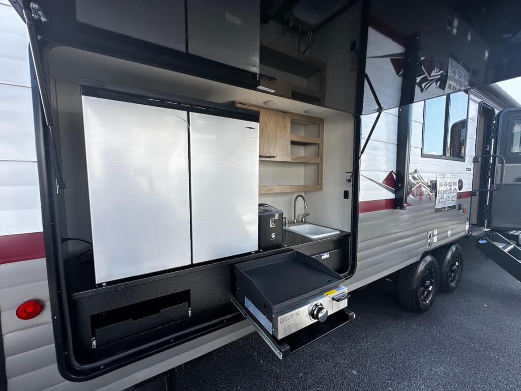 29TJ outdoor kitchen