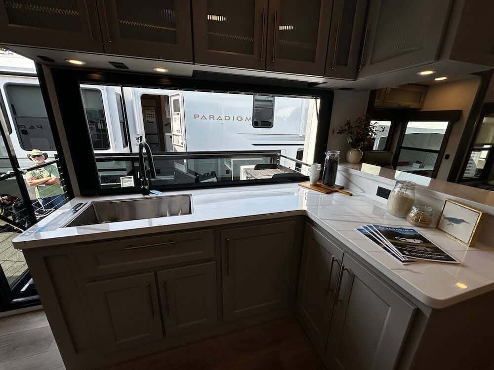 388SP interior kitchen