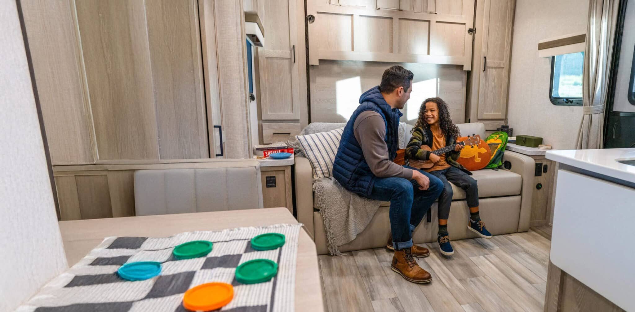 featured-travel-trailers-with-murphy-bed copy