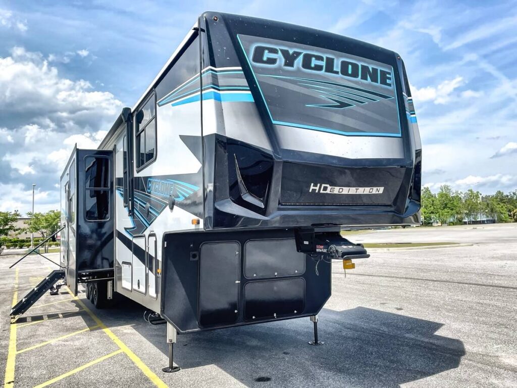 25heartlandCyclone4006extpretty