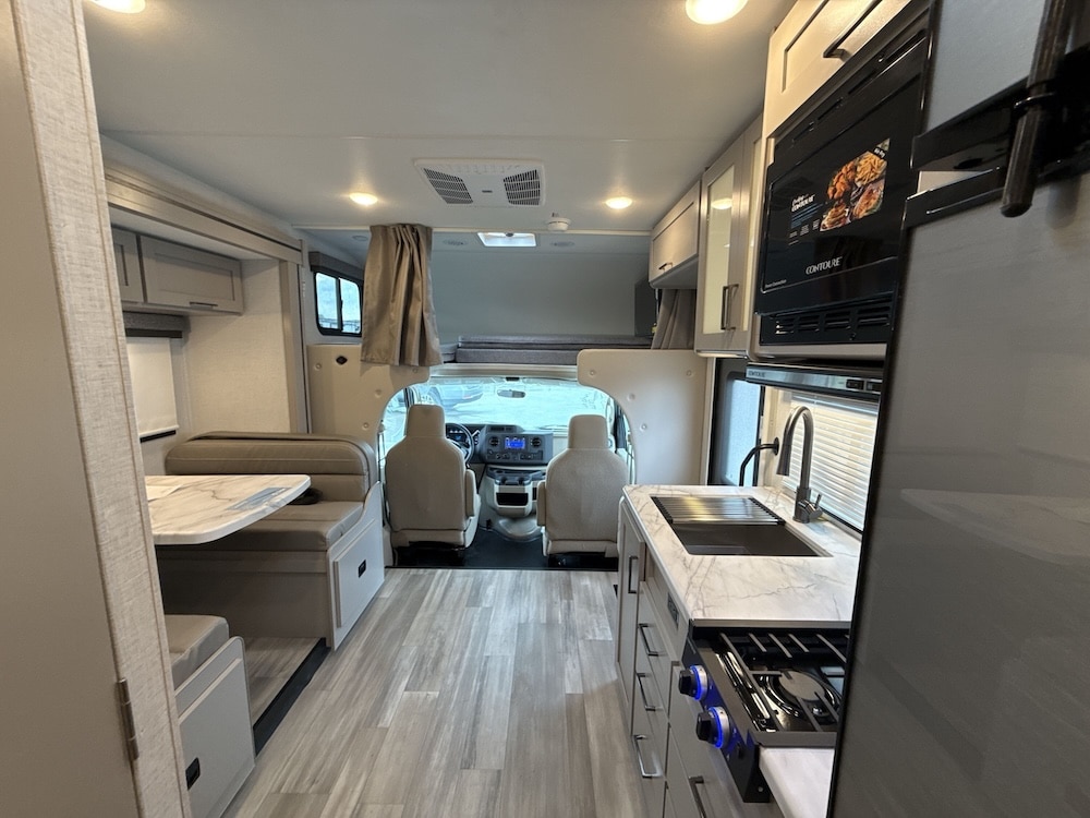 2026_thor_coleman_25ezf_rv817351_impel-capture_close-up_extra-image-1