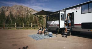 featured 3 bedroom 5th wheel