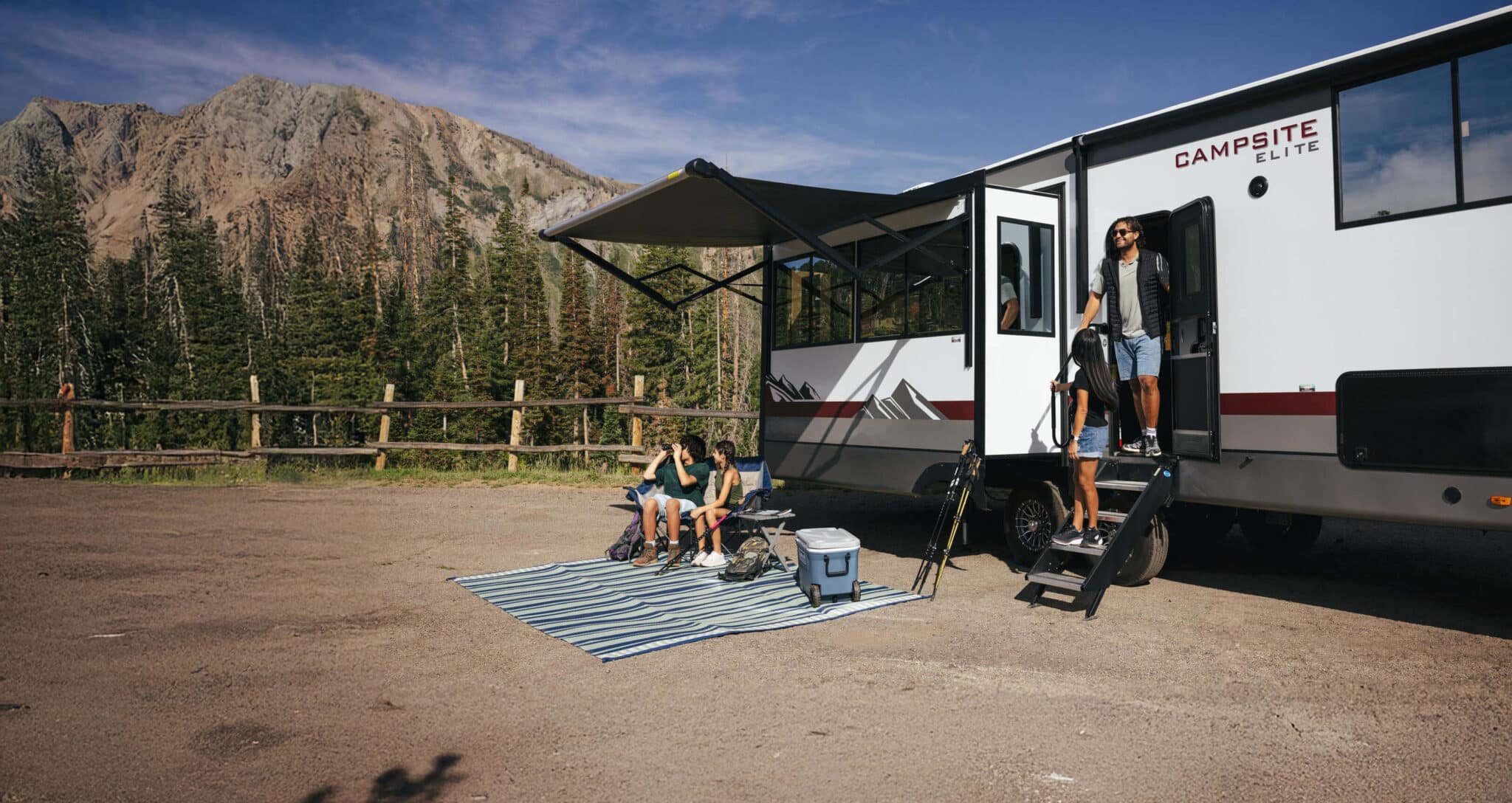 featured 3 bedroom 5th wheel