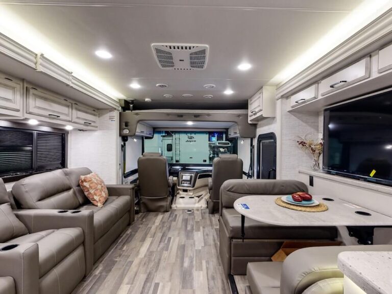 Is a Large Motorhome Right For You?