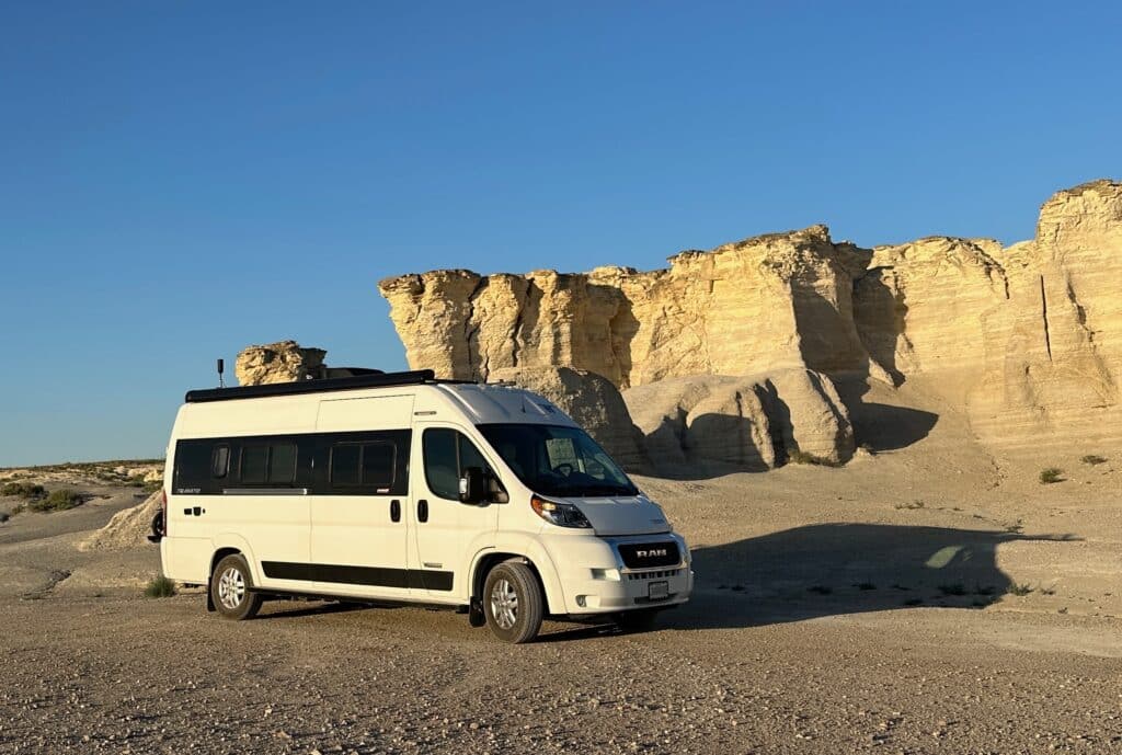 Kerri Cox Winnebago 59K Exterior