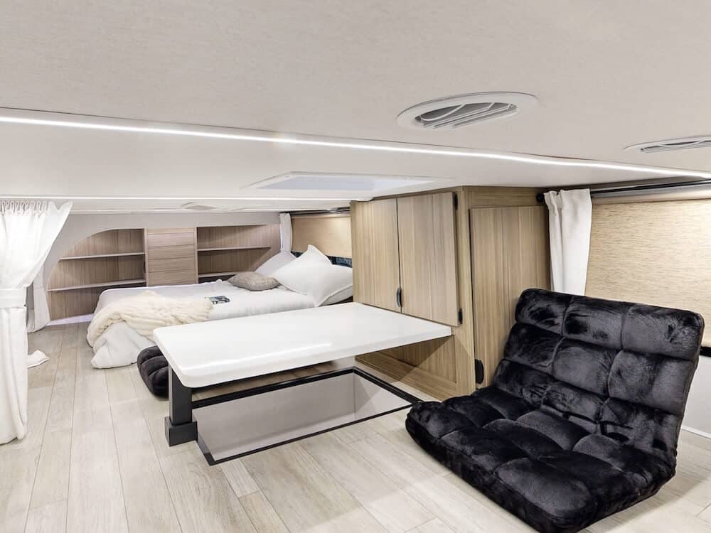 Forest-River-Wildwood-42VERANDA-2025-extraimage2