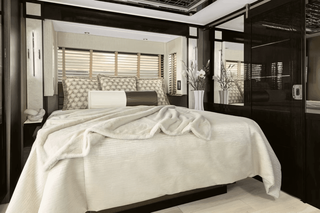 2025-king-aire-gallery-int-bedroom-cced-2 copy