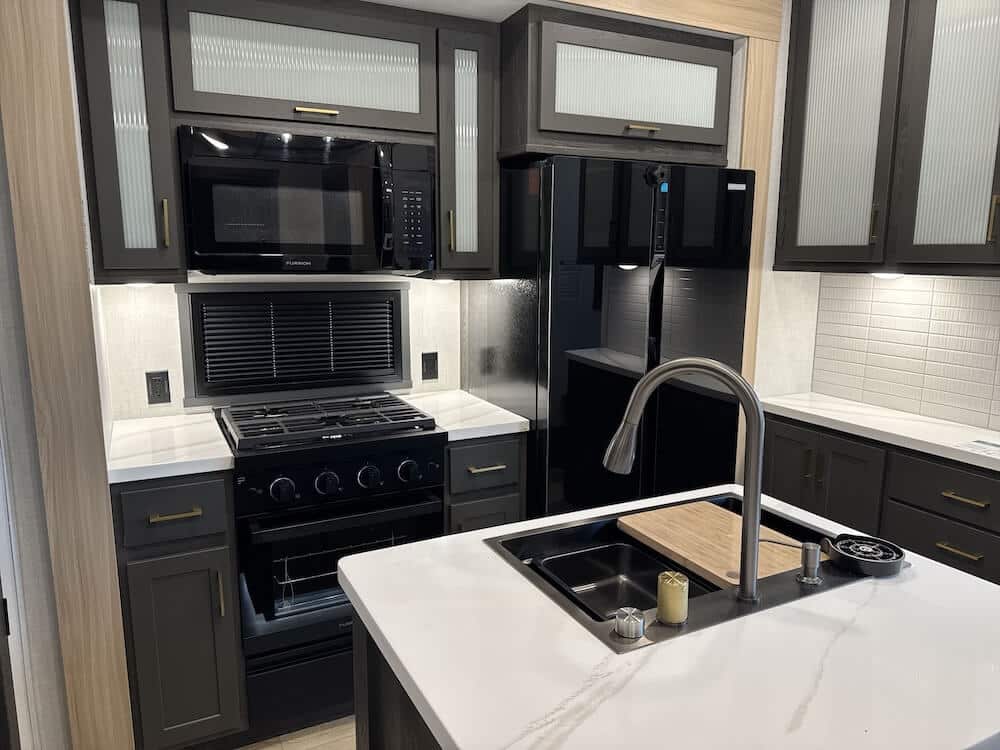 2026_forest_river_nightfall_hd_343nhd_rv823983_impel-capture_close-up_kitchen