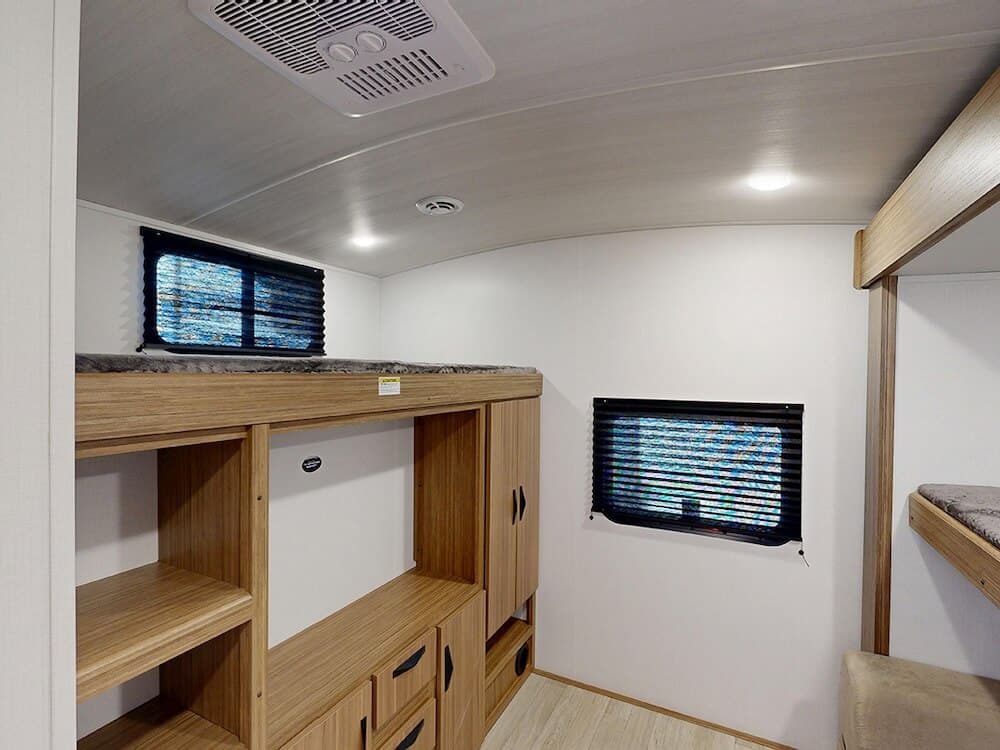 Keystone-Passport-3300BK-2025-bunk