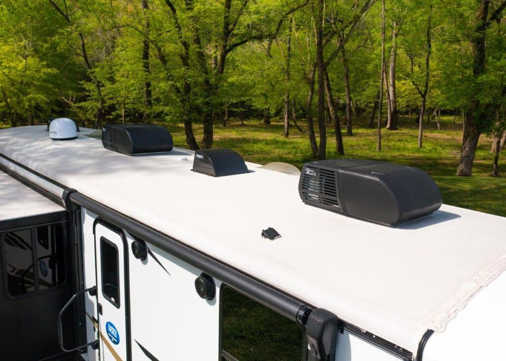 Coleman Mach RV Air_Conditioner_2
