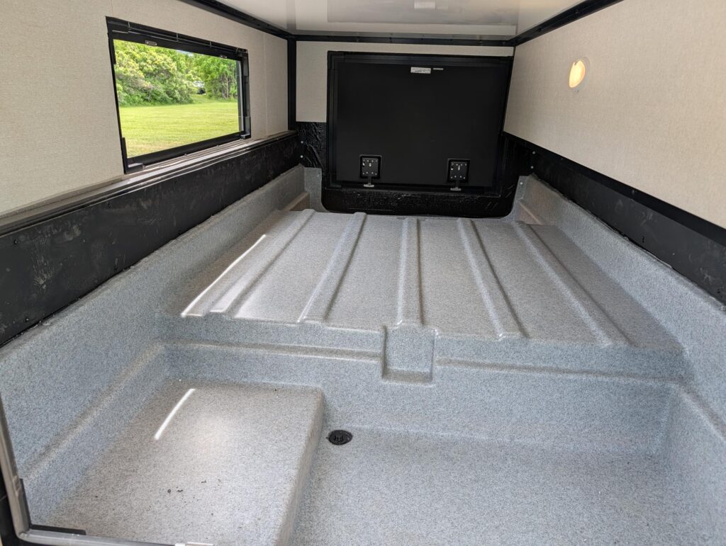 Campsite Motorhome pass through compartment