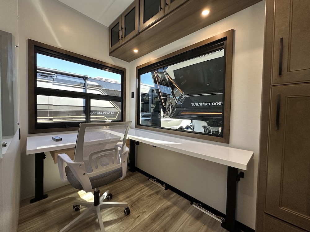 Montana 3600RO office
