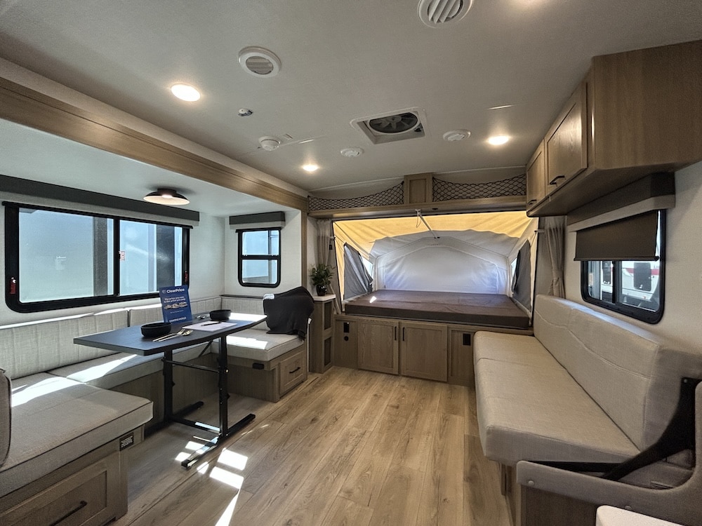 Rockwood Roo 233S Living Area