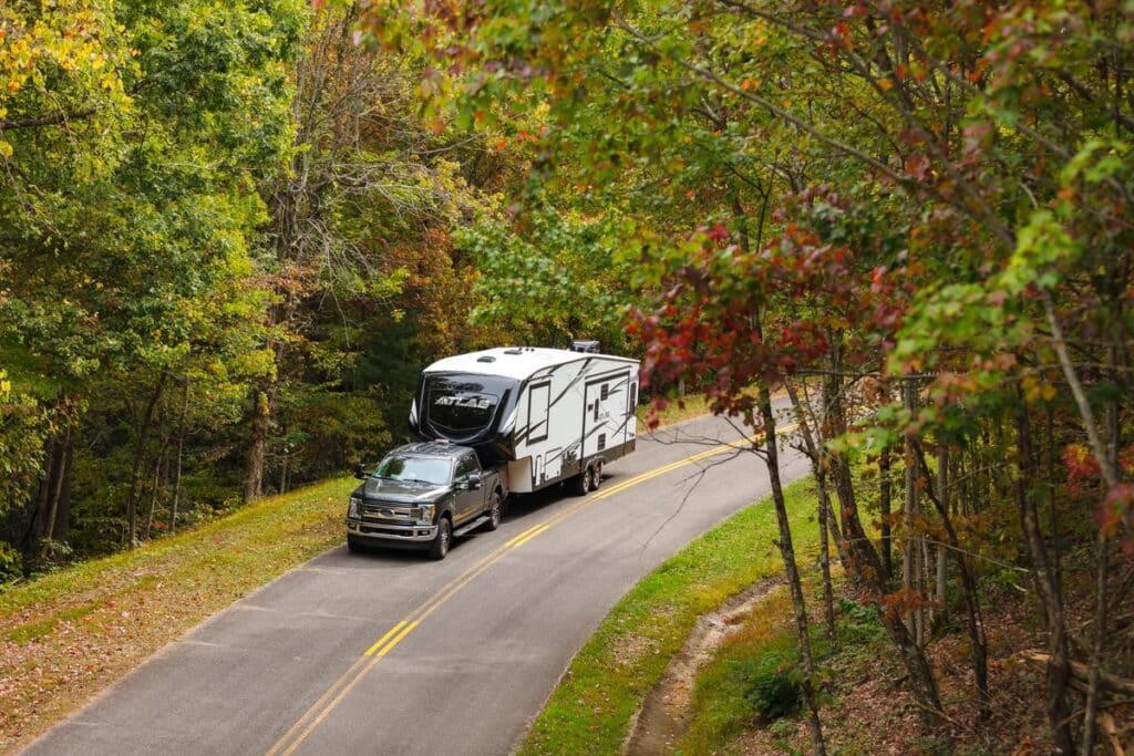 EPDM rubber roof on 2020 Dutchmen Atlas 5th wheel